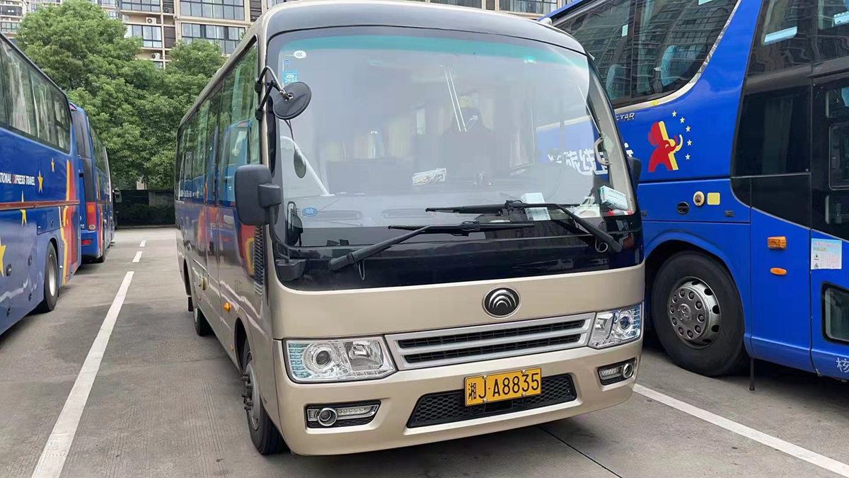 湘北旅游包车（27座）