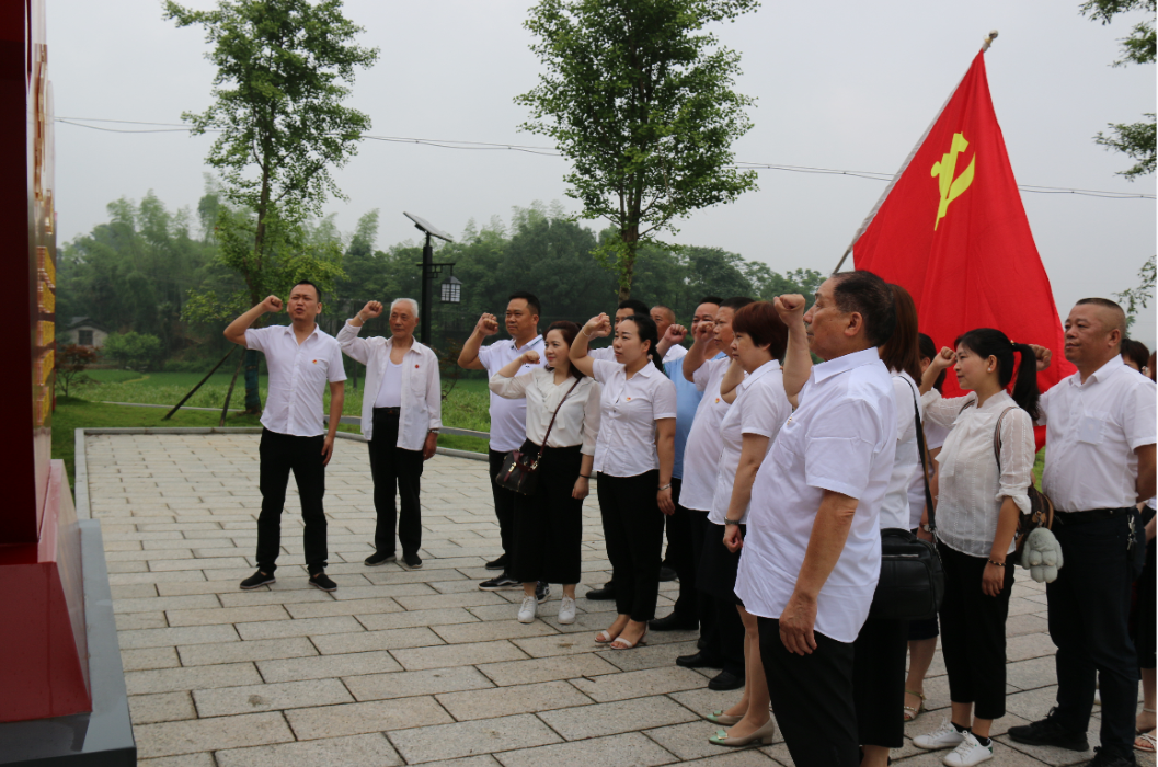 常德市湘北汽车运输有限公司,常德包车客运,常德旅游服务,校车服务